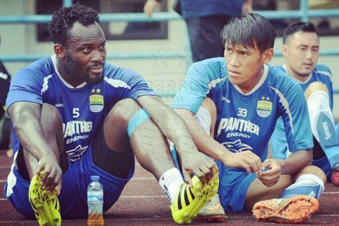 6 Transfer Pemain yang Gagal karena Ditolak Suporter Transfer Gagal yang Bikin Fans Kecewa