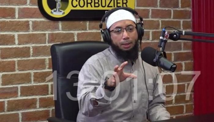 Usaha Ustaz Khalid Basalamah Jadi Sorotan, Ada Apa?