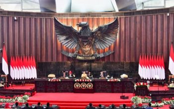 Gibran dan Isu Pemakzulan, PDIP: Patuhi Konstitusi