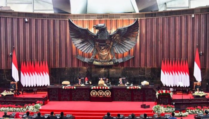Gibran dan Isu Pemakzulan, PDIP Patuhi Konstitusi