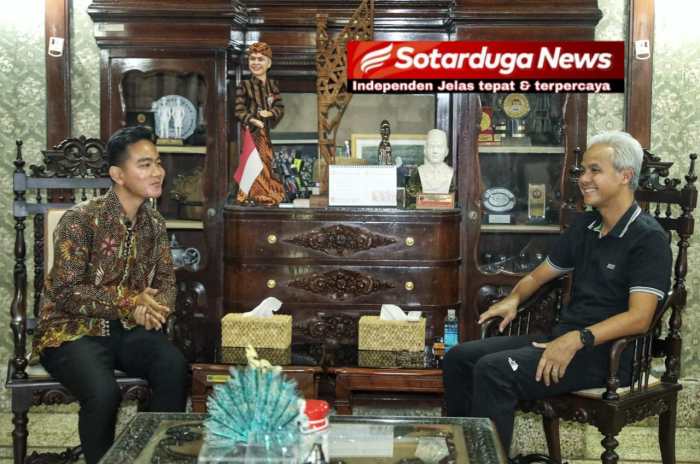 Gibran Mendadak Dipanggil Ganjar ke Semarang, Soal Apa? - TIKTAK.ID Pemakzulan Gibran Diisukan, Ganjar Minta Semua Tenang