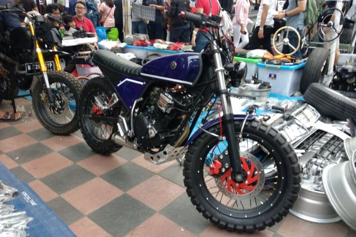 Inspirasi Modifikasi Motor Custom Tracker | Sepeda motor, Motor mobil ... Modifikasi Motor Harian Jadi Gaya Tracker