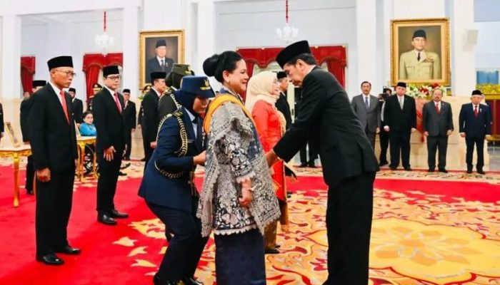 Iriana Tersenyum Saat Ralat Ucapan Jokowi di Depan Alumni UGM
