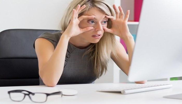 Tips Jaga Kesehatan Mata karena Terlalu Lama di Depan Layar