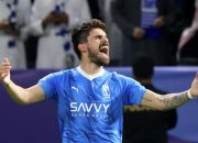 Manchester United Targetkan Gelandang Berpengalaman Dari Klub Arab Saudi