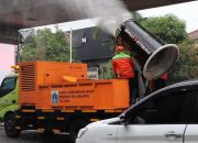 Pemprov Semprotkan 4000 Liter Water Mist untuk Reduksi Polusi Udara Jakarta
