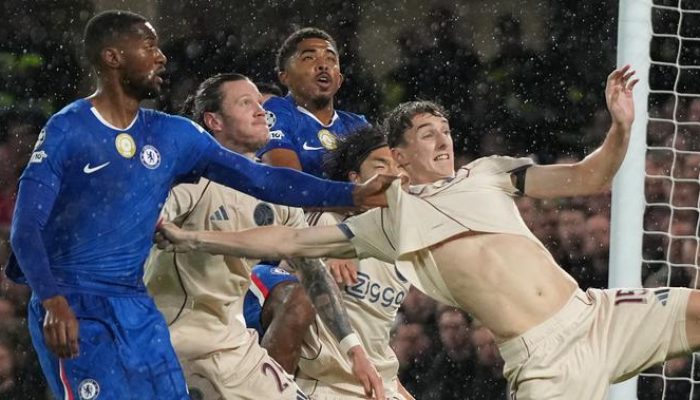 Joe Cole Soroti Pemain Chelsea yang Dinilai Ceroboh Meski Menang Besar Kontra Ajax