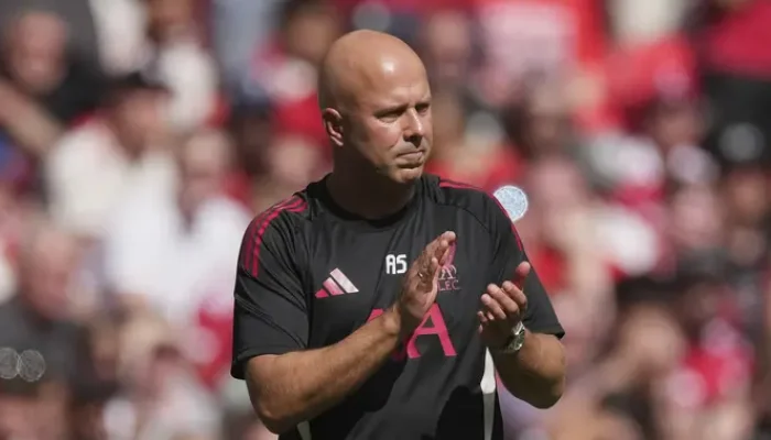 Sindiran Arne Slot untuk Manchester United sebagai Tim Long Ball