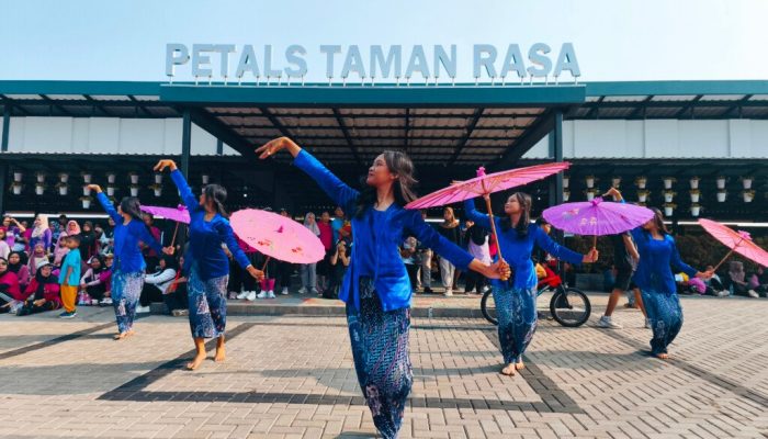 Ribuan Pengunjung Padati Urban Market ke-4 di Sentra Kuliner Baru Taman Rasa