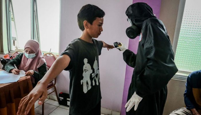 Satu Tahun Prabowo-Gibran dan Perayaan LGBT di Surabaya