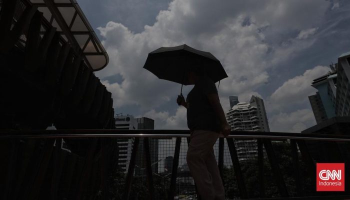 Studi Prediksi Suhu Surabaya Naik 5 Derajat pada 2050