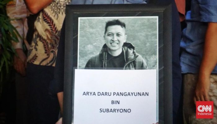 DPR Dukung Pembentukan Tim Investigasi dan Ekshumasi Kasus Arya Daru