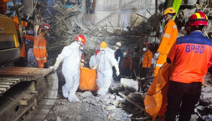 Korban Meninggal Ponpes Ambruk Mencapai 45 Orang, 2 Diantaranya Potongan Tubuh