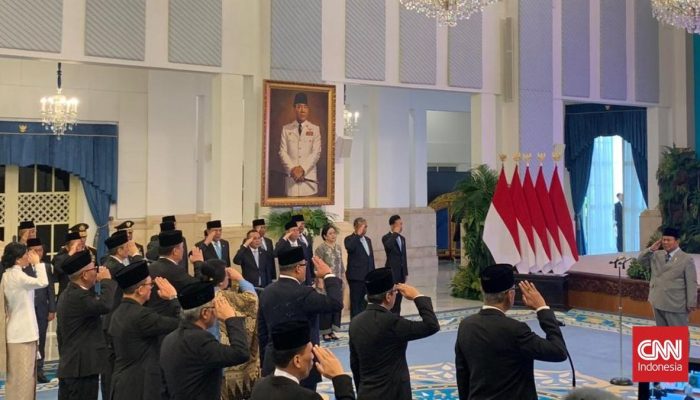 Soal Tugas Asisten Khusus Presiden Menyusun Data dan Pidato