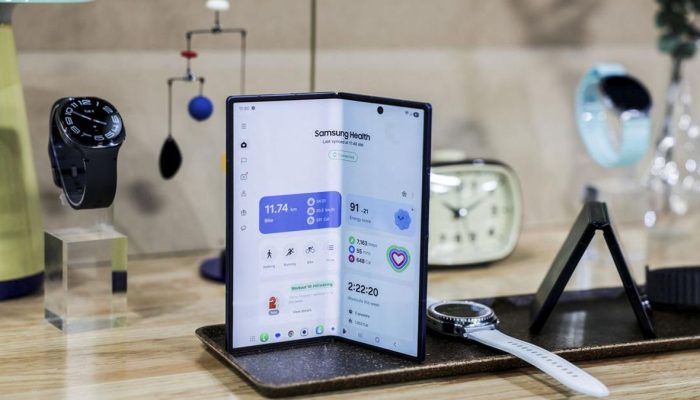 Pasar Ponsel Lipat Makin Ketat, Siapa yang Diuntungkan?