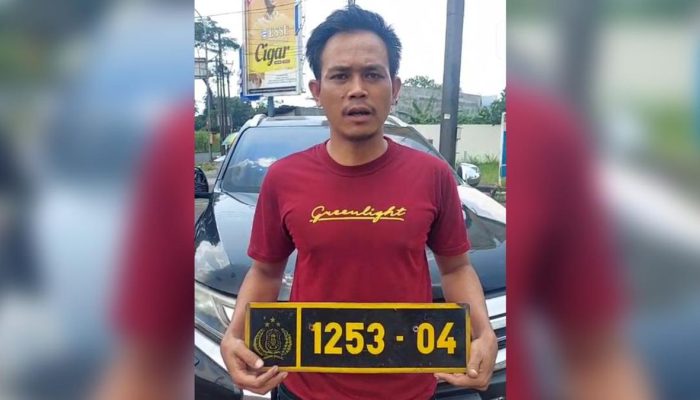 Sopir Pajero Viral dengan Strobo dan Pelat Dinas Polisi Ditangkap