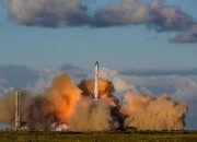 Roket Raksasa Berhasil Meluncur dalam Uji Coba ke-11