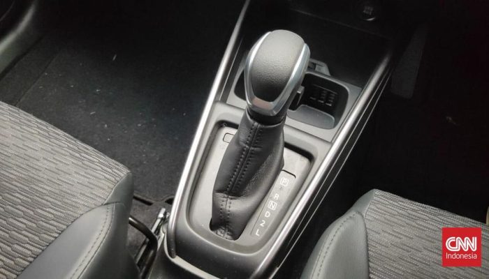 Hindari Menggunakan Posisi D saat Mengemudikan Mobil Matic di Tanjakan