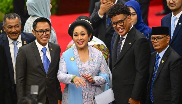 Sidang MKD DPR Tanggal 29 Agustus Hadirkan Sahroni Adies Kadir dan Uya Kuya