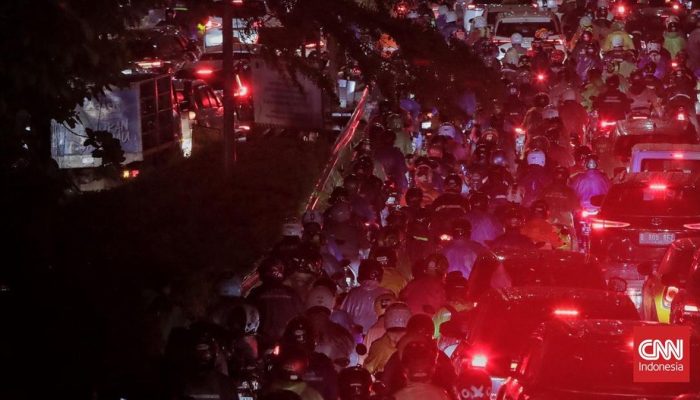 Jakarta Macet di Segala Tempat, Kendaraan Hampir Tidak Bergerak
