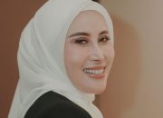 Selebgram Herni Ekamawati Rilis Album Jejak Cinta sebagai Penghormatan untuk Adjie Soetama