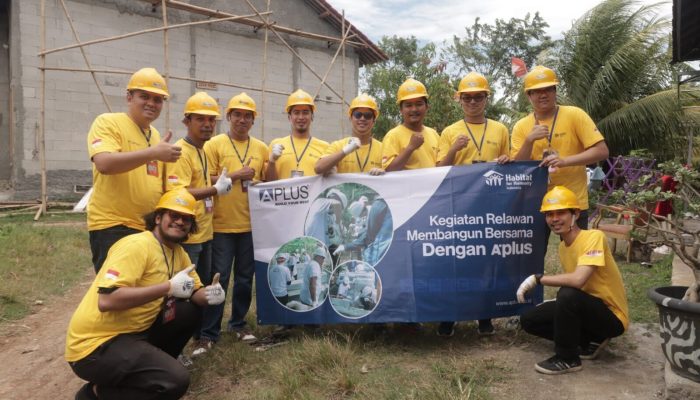 Rayakan 25 Tahun, APLUS PACIFIC Bangun Rumah Layak Huni di Tangerang Bersama Habitat Manusia