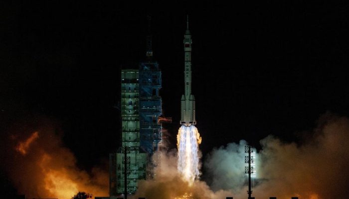 Misi Shenzhou-22 China Siap Diluncurkan Hindari Kesalahan Fatal