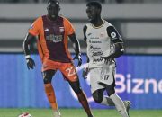 Tiga Besar Berubah, Persib Menaklukkan Persija