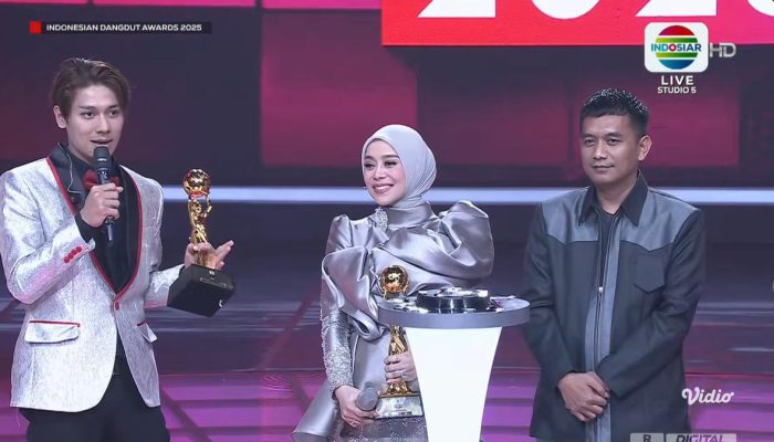 Dilema Ciptaan Lesti dan Rizky Billar Menangkan Penghargaan Lagu Dangdut Terpopuler 2025