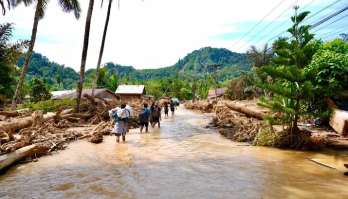 Menteri PKP Pastikan Pembangunan Hunian Berlanjut Setelah Banjir di Sumatera