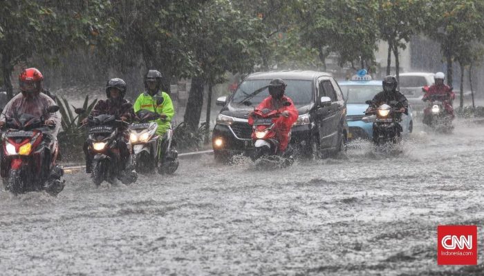 Prediksi Cuaca Ekstrem Hantui Momen Nataru 2025 2026 menurut BMKG