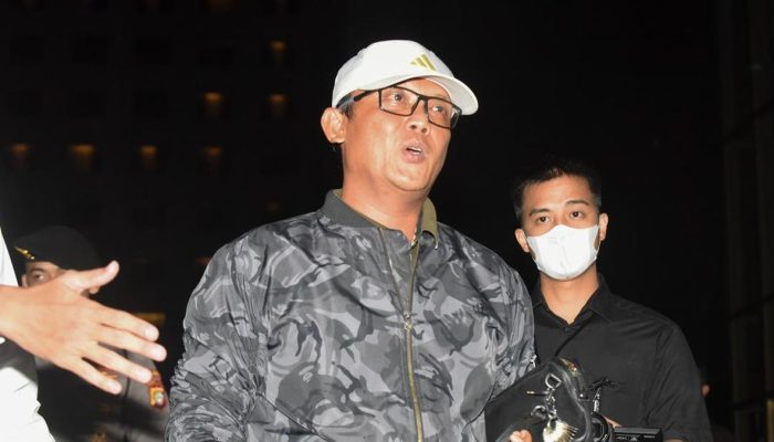 Koleksi Kendaraan Bupati Lampung Tengah Kena OTT KPK