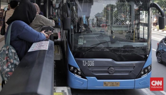 Pejabat SKK Migas Tewas Tabrak Bus TransJakarta dalam Insiden Sepeda