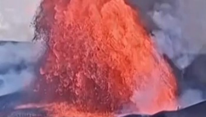 Saksikan Semburan Lava Setinggi 30 Meter di Kilauea Hawaii