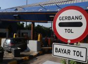 Polisi Tunggu Konfirmasi Mobil RI 25 Selak Antrean di Pintu Tol