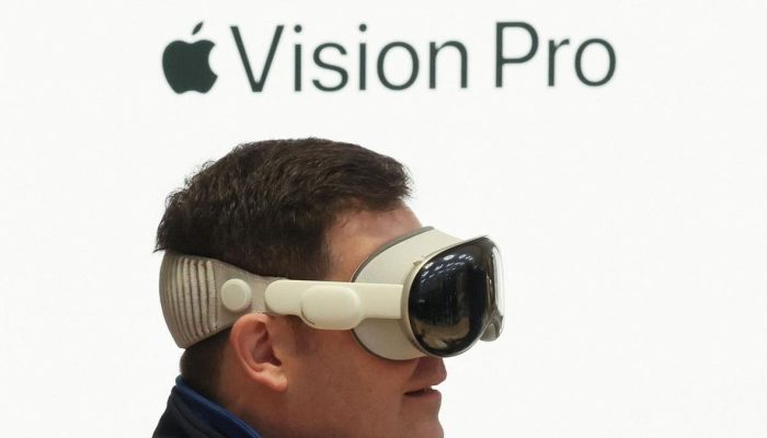 Produksi Apple Vision Pro Ditekan karena Penjualan yang Lesu