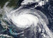 Siklon Tropis Luana, Waspada Hujan Lebat dan Gelombang di Wilayah Terdampak