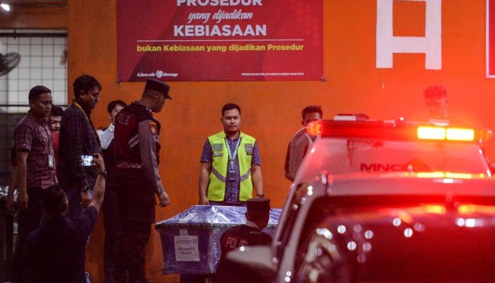 Identifikasi Korban Pesawat ATR Jatuh: Pramugari Esther Aprilita