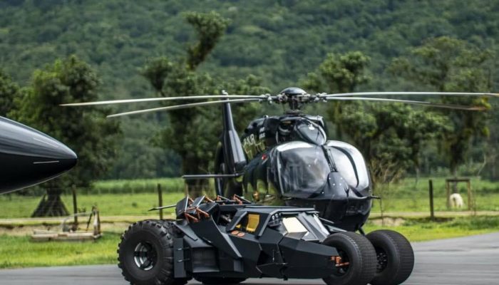 Bukan Supercar, Neymar Tunjukkan Batmobile, Helikopter dan Jet pribadi