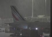 Ratusan Penerbangan di Eropa Terhenti Akibat Badai Salju