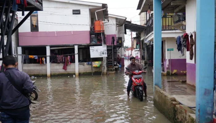 Tinjauan Wamen PKP Terhadap Penataan Kampung Nelayan Muara Angke